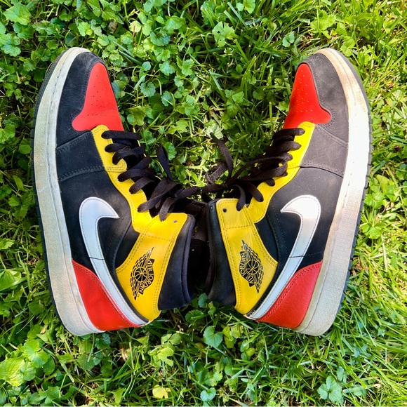 Nike Air Jordan Size 8.5 Men Red, Black and Yellow - Picture 6 of 16